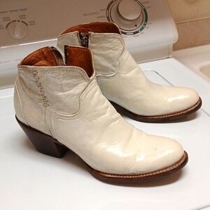 LUCCHESE ERIKA distressed BOOTIES, SIZE 9B